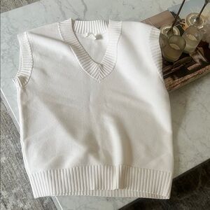 H&M White Ribbed V-Neck Sweater Vest